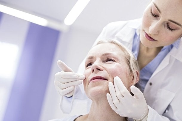 Face Yoga: Positive Effekte wissenschaftlich belegt?