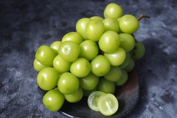 Grüne Trauben stecken voller Chlorophyll