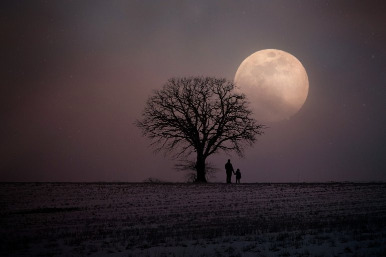 Schlafwandler in der Nacht